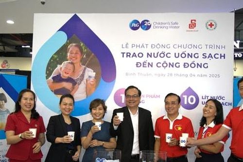P&G Việt Nam tiếp tục chương trình trao nước uống sạch cùng Sài Gòn Co.op