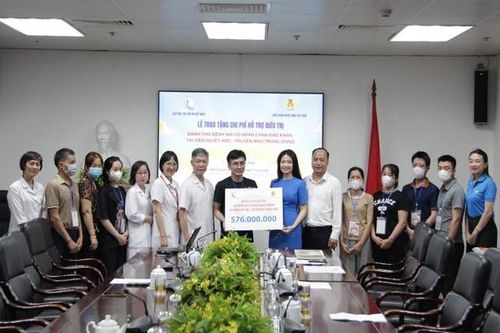 Công đoàn Ngân hàng Việt Nam đồng hành cùng bệnh nhi tại Viện Huyết học - Truyền máu Trung ương