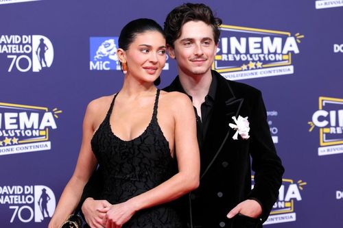Timotheé Chalamet và Kylie Jenner công khai trên thảm đỏ