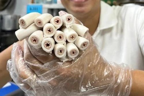 Hà Nội: chủ cơ sở 'lòng xe điếu' xin lỗi vì 'quảng cáo nổ' cỗ lòng dài 40m