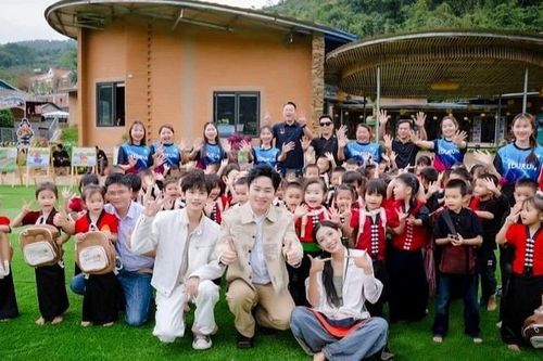 Sau 'Tái sinh', Tùng Dương 'lột xác' với ca khúc chữa lành cho người trẻ