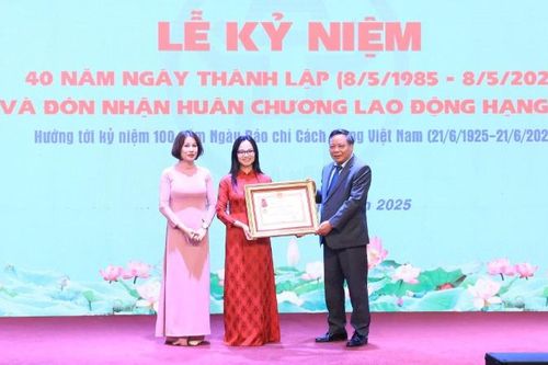 Tạp chí Người Hà Nội và hành trình 40 năm đồng hành cùng văn nghệ sĩ Thủ đô