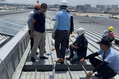 Sớm khắc phục sự cố dột nước tại nhà ga T3 sân bay Tân Sơn Nhất