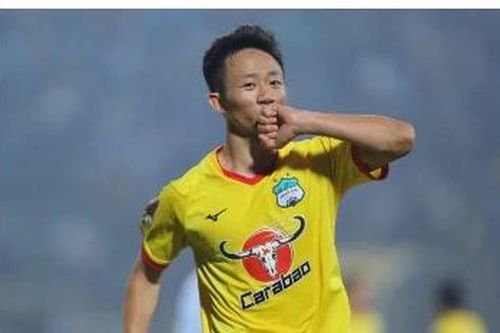 13 cầu thủ bị cấm thi đấu vòng 22 V-League