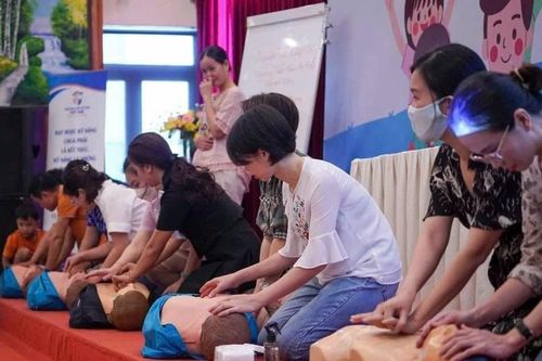 135 giáo viên tỉnh Cao Bằng tập huấn kỹ năng phòng chống tai nạn thương tích