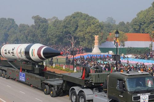 So sánh sức mạnh quân sự Ấn Độ và Pakistan: Từ vũ khí thông thường đến hạt nhân