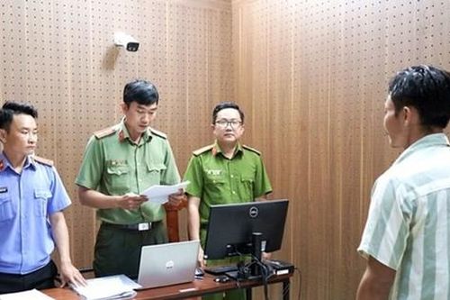 Hoãn phiên tòa xét xử vụ lừa đảo tiền từ thiện xảy ra tại Tịnh Thất Bồng Lai