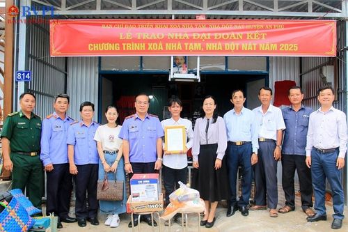 Mái ấm nghĩa tình nơi đầu nguồn An Phú