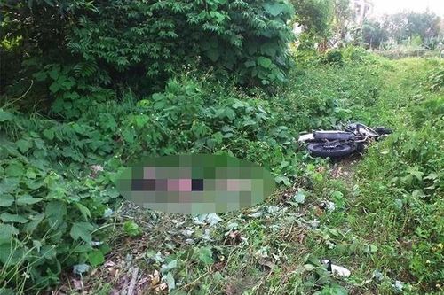 Hà Tĩnh: Điều tra nguyên nhân nam thanh niên tử vong cạnh xe máy