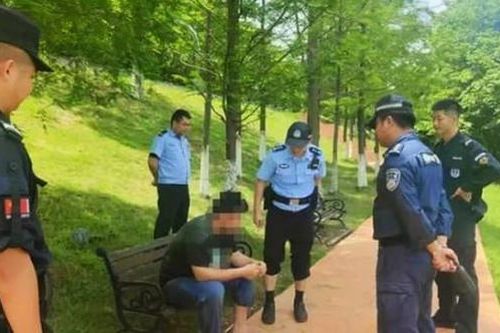 Đọc đơn hàng với dòng ghi chú lạ, chủ quán và nhân viên 'lo sốt vó'