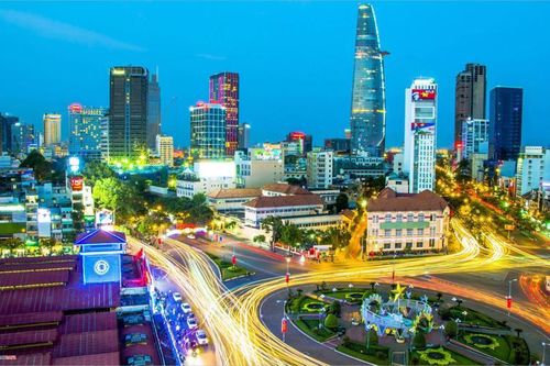 TP.HCM: Tiêu dùng bứt tốc, kinh tế tháng 4 khởi sắc toàn diện