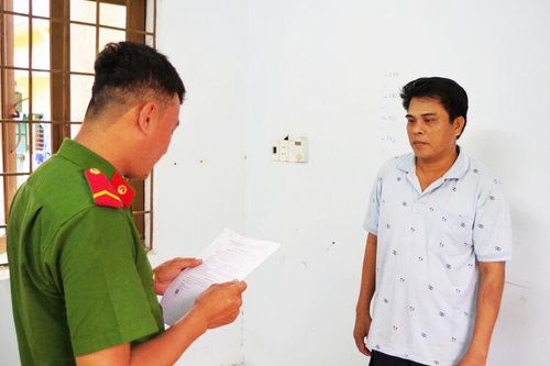 Chợ Mới: Thêm 2 đối tượng bị bắt tạm giam vì liên quan đến ma túy