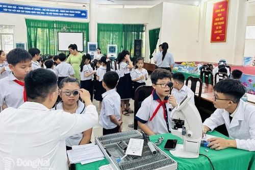 Làm thế nào để phát hiện bệnh viễn thị ở trẻ em?