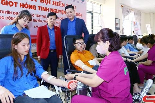 Xung kích, tình nguyện vì cuộc sống cộng đồng