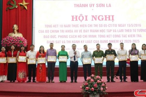 Thành ủy Sơn La tổng kết 10 năm thực hiện Chỉ thị số 05