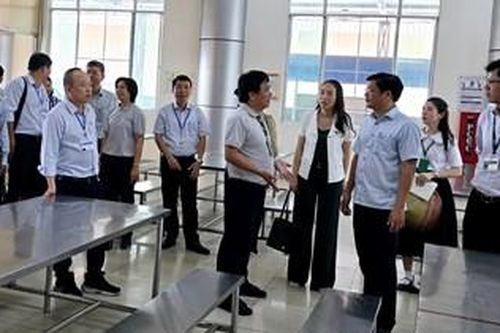 Tăng cường quản lý an toàn thực phẩm tại các bếp ăn công nghiệp
