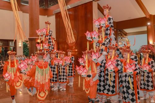 Đăng đàn chẩn tế và dâng lục cúng hoa đăng cầu siêu chư anh hùng, liệt sĩ theo nghi lễ Phật giáo Huế