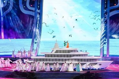 Hải Phòng – 'Con tàu Hoa Phượng Đỏ' vươn mình phát triển cùng đất nước