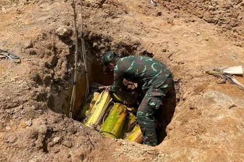 Tiêu hủy an toàn quả bom nặng 100kg