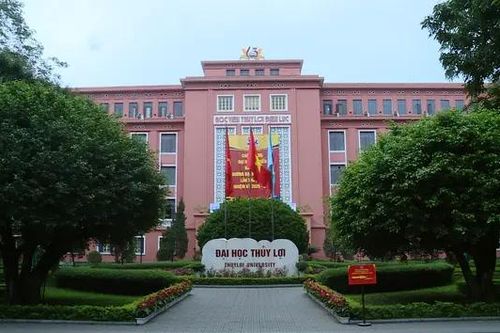 Vai trò của tổ chức Đảng trong trường đại học