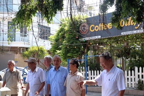Cán bộ Mặt trận tuổi cao, chí càng cao