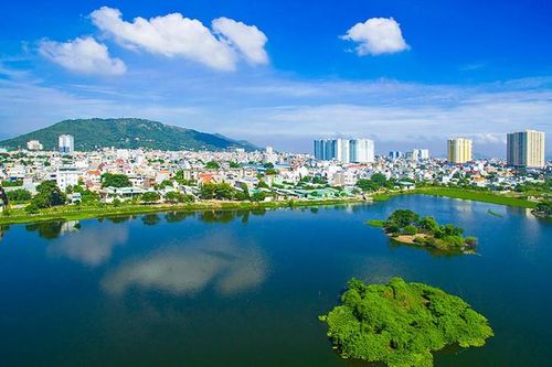 Bà Rịa - Vũng Tàu lấy người dân, doanh nghiệp làm trung tâm, đồng hành tháo gỡ khó khăn, vướng mắc