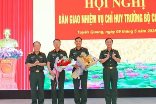 Bổ nhiệm Phó Tư lệnh Quân khu; bàn giao nhiệm vụ Chỉ huy trưởng Bộ Chỉ huy Quân sự tỉnh