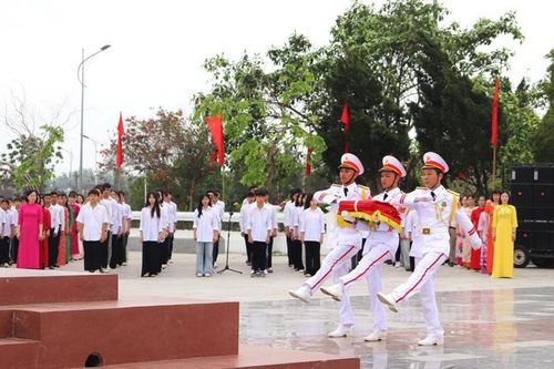 Kỷ niệm 64 năm Ngày Bác Hồ ra thăm đảo Cô Tô