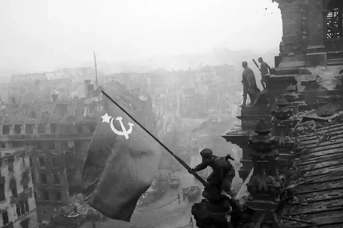 Đừng quên hiểm họa phát xít
