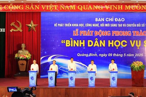 Quảng Bình phát động phong trào 'Bình dân học vụ số'