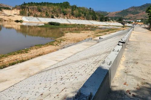 Vụ 'Nguy cơ sông nuốt làng': Hoàn thành đầu tư xây dựng kè chống sạt lở