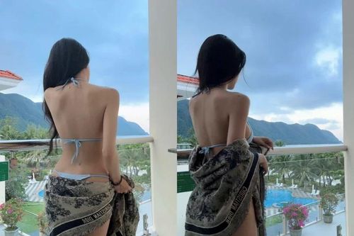 'Nóng' hơn cả thời tiết, nữ MC Mai Dora khoe lưng trần
