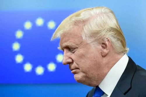 'Chiếc ô' an ninh nghiêng ngả, EU phải tự cứu chính mình