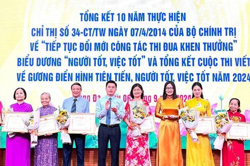 Hà Nội vinh danh người làm báo tiêu biểu nhân kỷ niệm 100 năm Ngày Báo chí cách mạng Việt Nam
