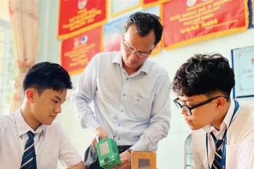 Giảm áp lực cho học sinh vùng sâu