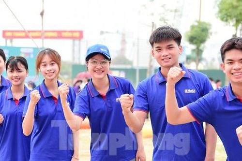 Vượt chục cây số tìm cơ hội việc làm tại Ngày hội 'Sinh viên 5 tốt'