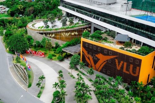 Đại học Văn Lang kỷ luật sinh viên có hành vi thiếu chuẩn mực với cựu chiến binh