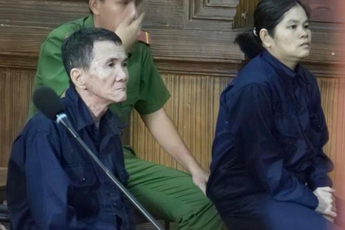 Lóa mắt vì tiền, bà bán vé số, ông xe ôm phạm tội buôn bán trẻ em