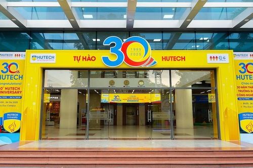 Đại học Công nghệ TPHCM khiển trách sinh viên vô lễ với cựu chiến binh dịp 30/4