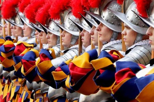 Tiết lộ về đội cận vệ Thụy Sĩ, lực lượng bảo vệ Vatican suốt 500 năm qua