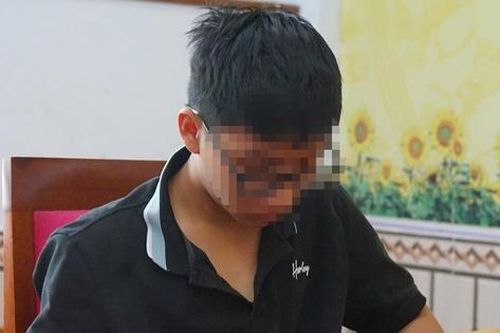 Đi giao hàng, nam thanh niên 'tiện tay' trộm cắp tài sản