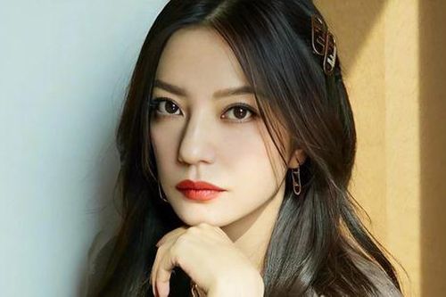 Tấm ảnh xấu hổ nhất trong đời của Triệu Vy