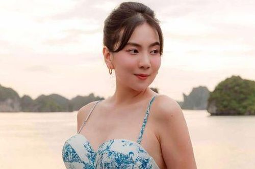 Hình ảnh lần đầu công khai của 'phu nhân hào môn' Mai Ngọc