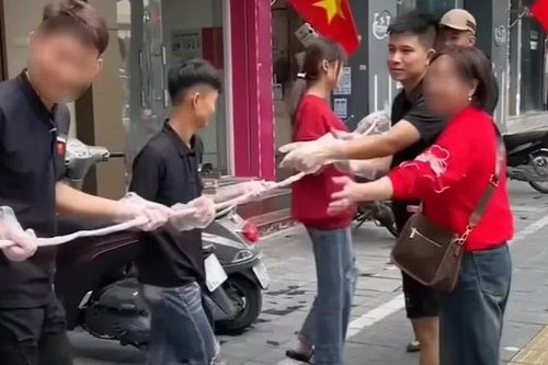 Chủ quán Lòng Chát trả giá cho thói 'bon mồm' trên mạng xã hội
