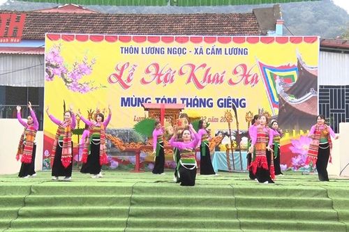Phát huy tiềm năng văn hóa bản địa