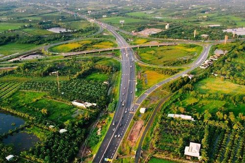 Đề xuất hơn 44.300 tỷ đồng đầu tư đường cao tốc Quảng Ngãi - Kon Tum