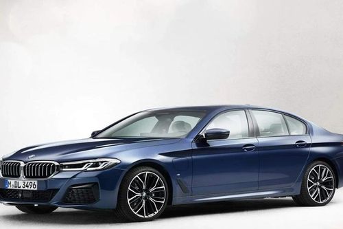BMW 5 Series 2021: Đẳng cấp doanh nhân, giá 2,5 tỷ đồng