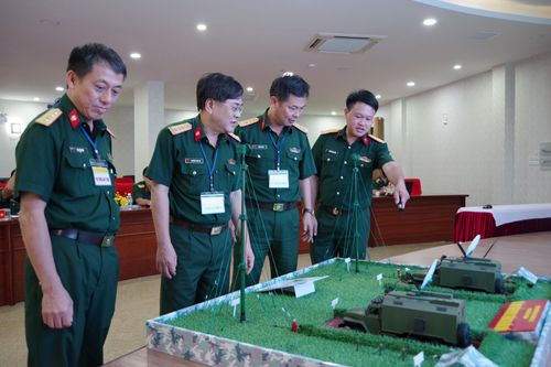 Trường Sĩ quan Thông tin tổ chức Hội thi Sáng tạo khoa học công nghệ năm 2025