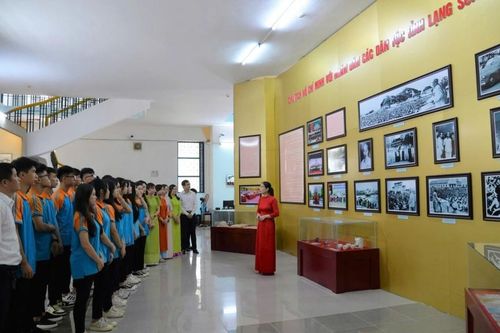 'Cẩm nang' cho người làm công tác di sản
