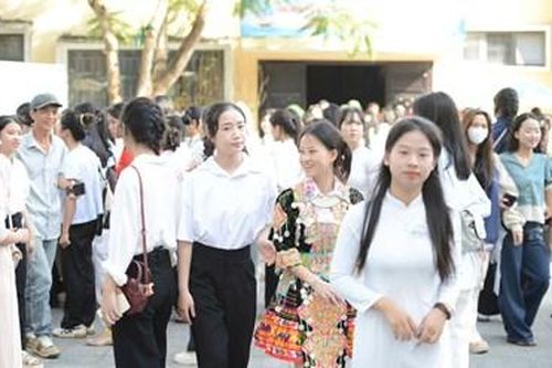 Trường Đại học Sư phạm, Đại học Huế:Khai mạc kỳ thi đánh giá năng lực khối M và N